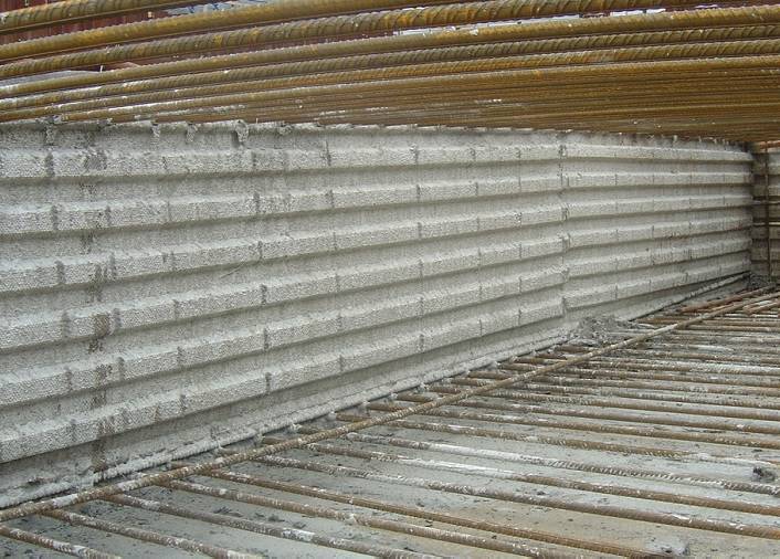 457. Fogazott munkahézag betonozás után Streckform lemezekkel